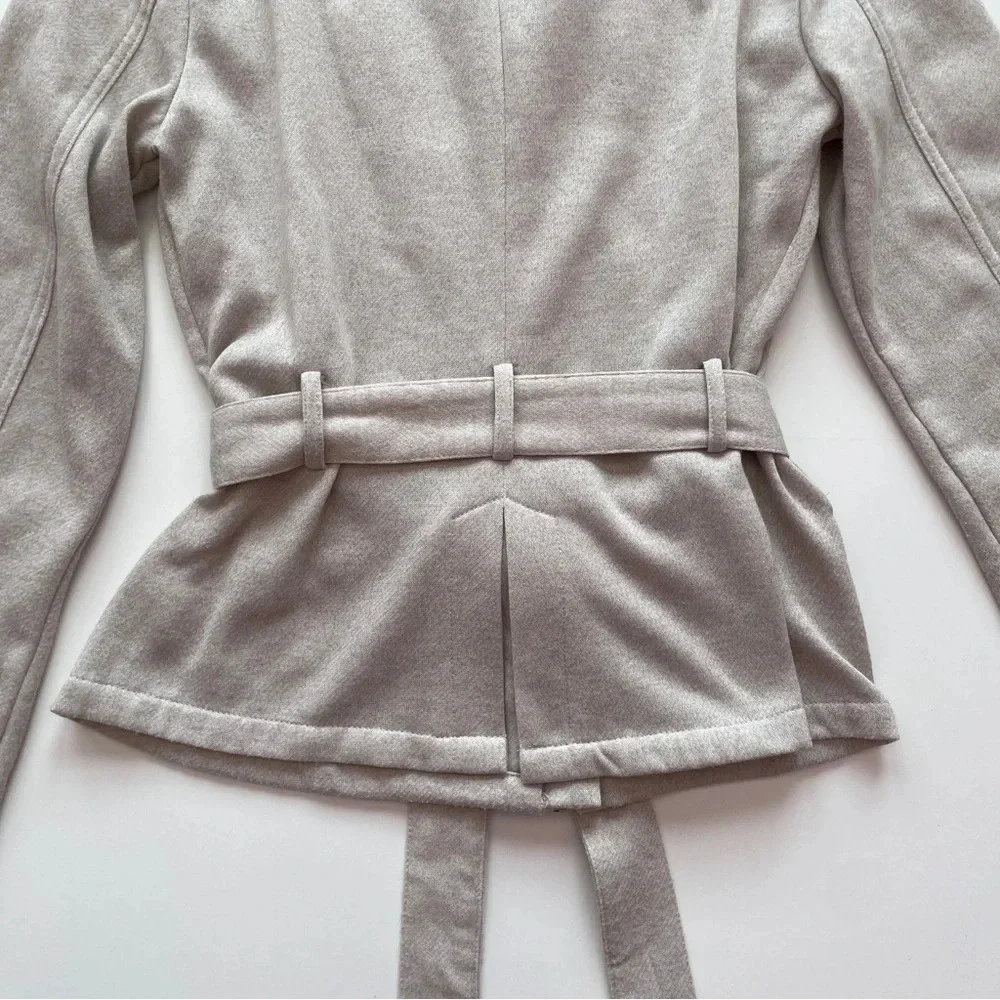 GUESS Tie Winter Jacket Cozy Coat Beige Tan Neutral Size Medium Gold Hardware - Picture 10 of 15